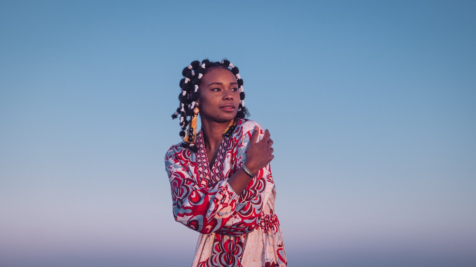 Portrait en photo d'une femme de couleur noire prise par le photographe LeFingerJames